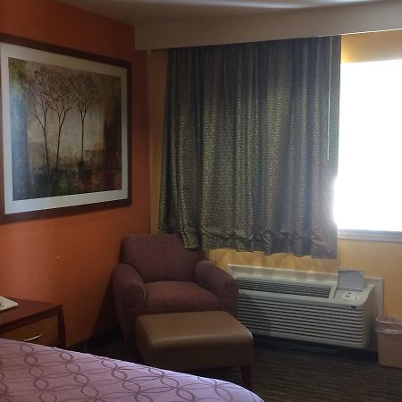 Select Inn And Suites Houston Buitenkant foto