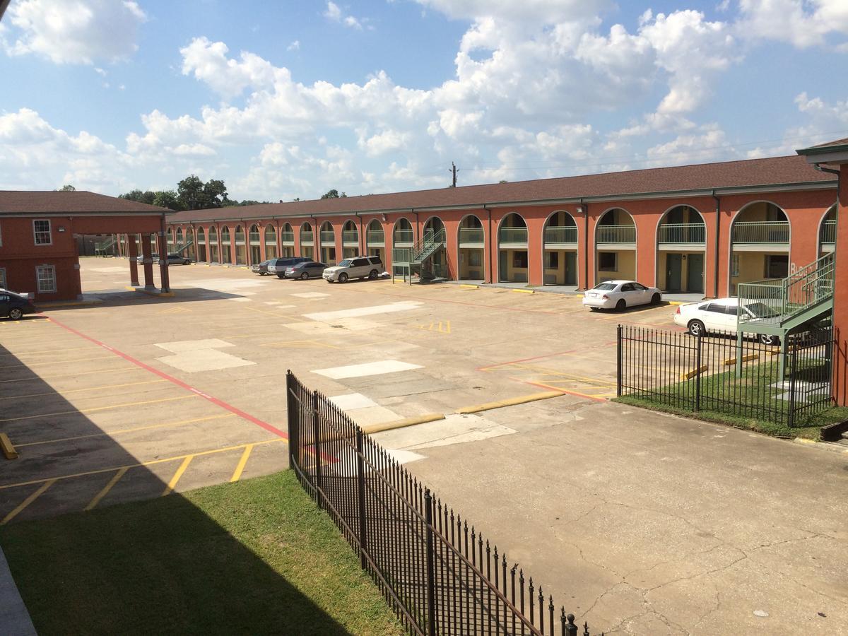 Select Inn And Suites Houston Buitenkant foto